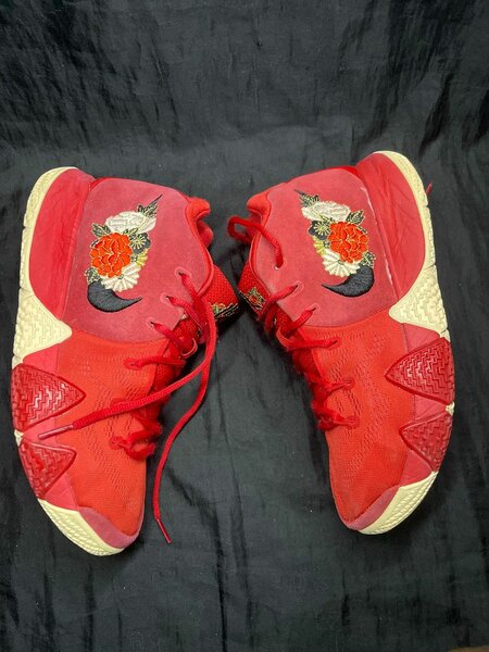 Nike kyrie 4