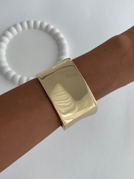 Chunky bangles