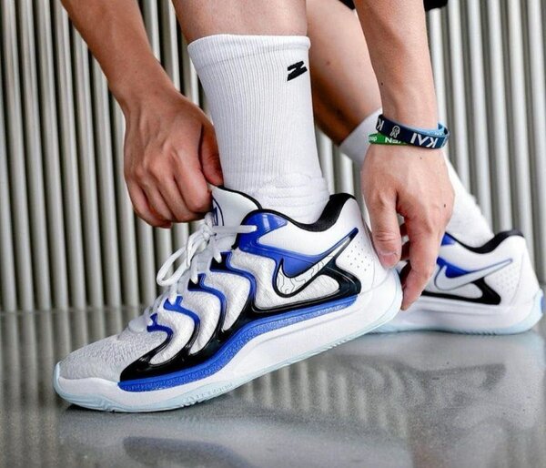 Nike KD 17