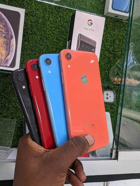 iPhone XR