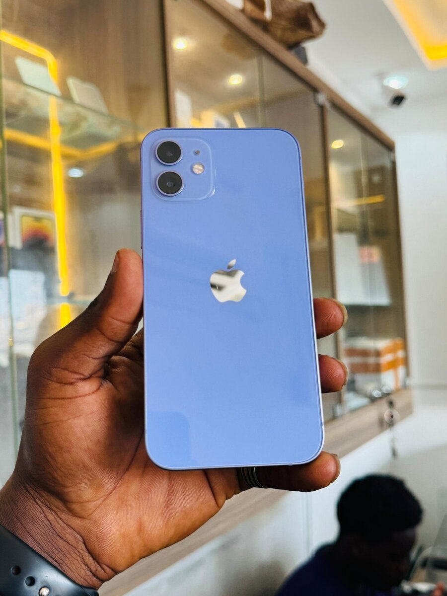 12 64gig locked available