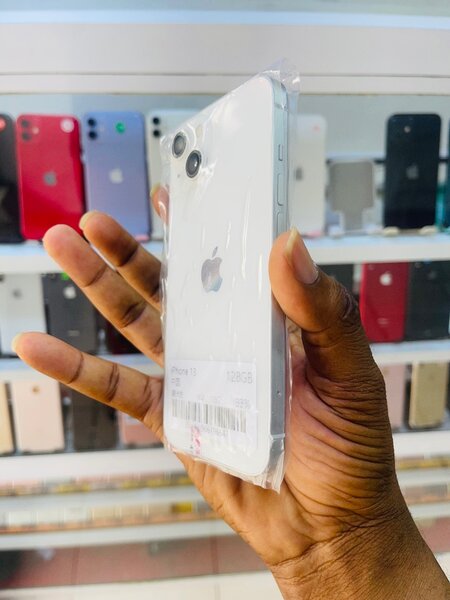 iPhone 13