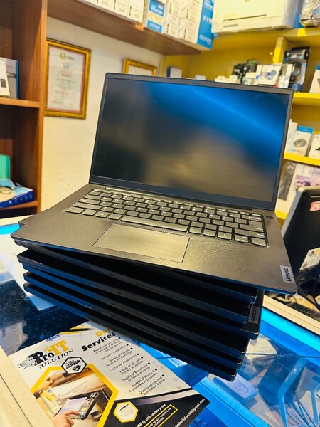 Lenovo ideapad i3