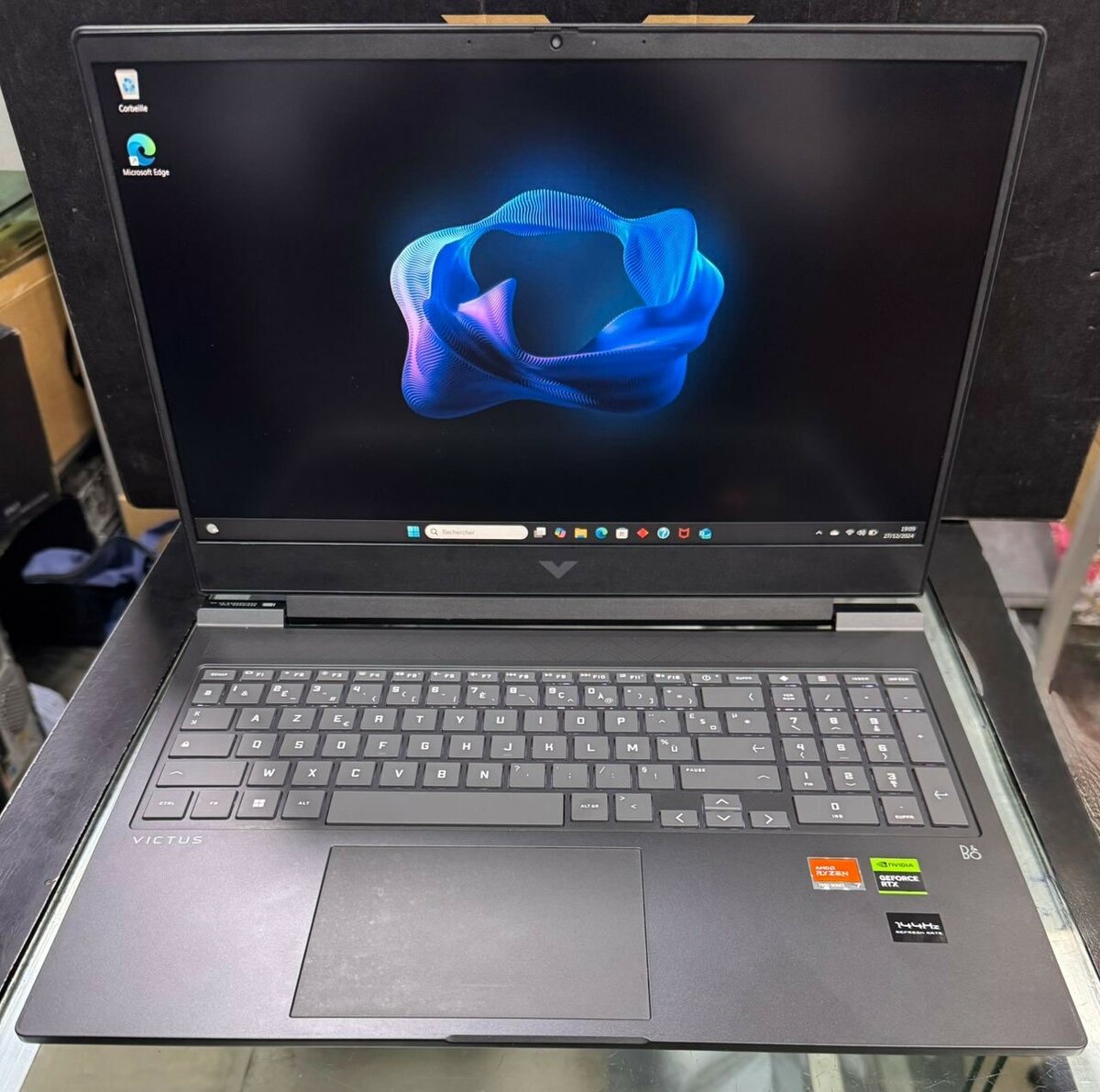 HP victus