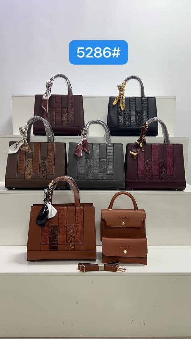 Bag with purse