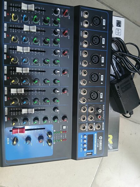 Yamaha F7