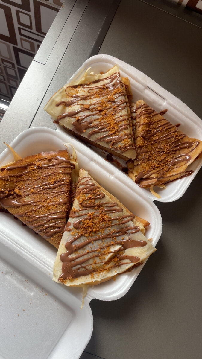 CRÊPES AU NUTELLA