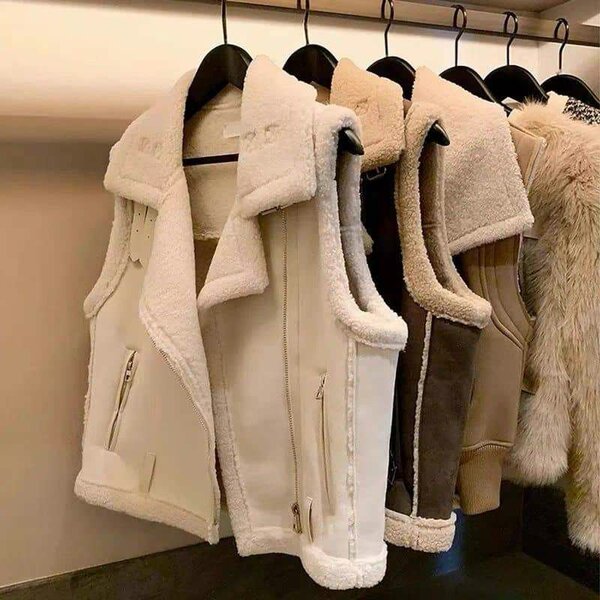 Дублёнки безрукавки
