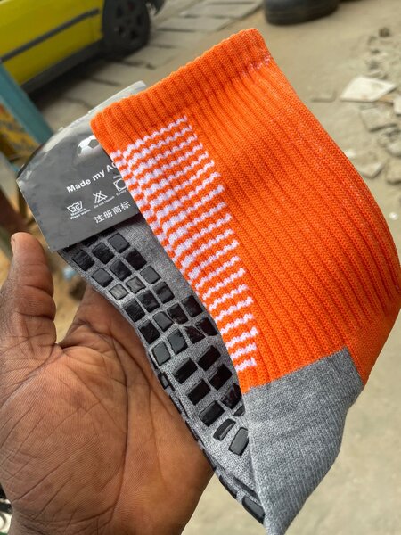 Chaussettes antidérapantes orange
