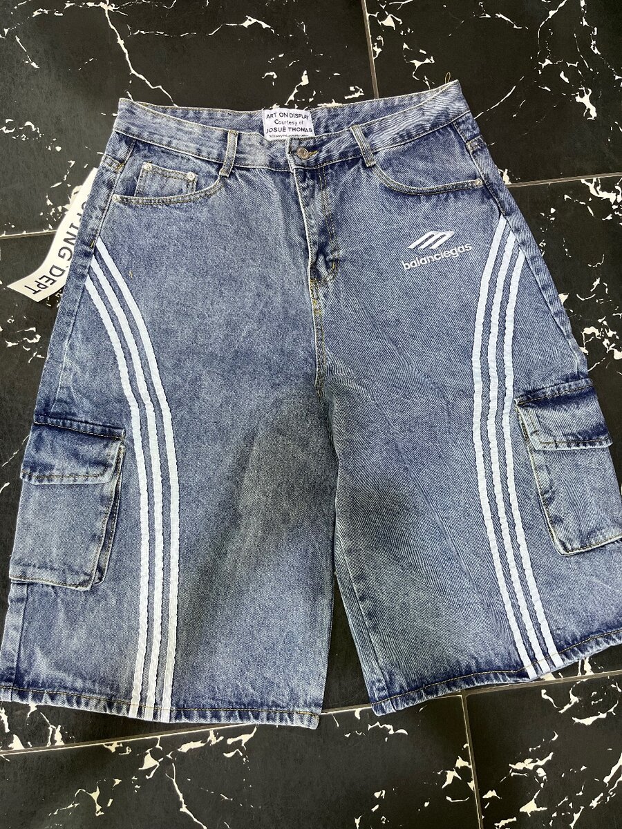 Short Asake , culotte gros bas