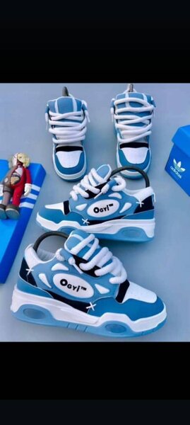 Sneaker