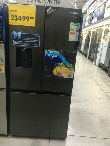 Refrigerator Freezer