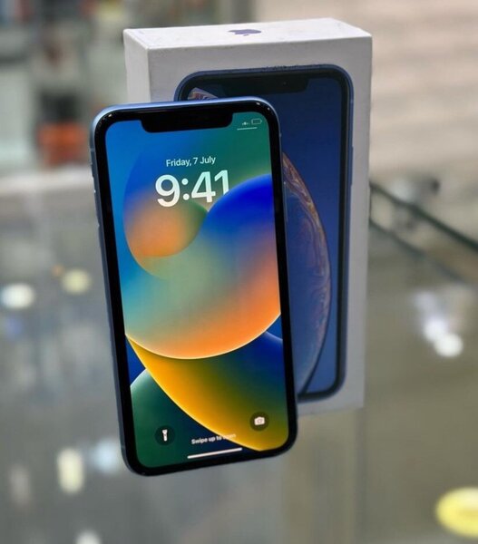 iPhone XR