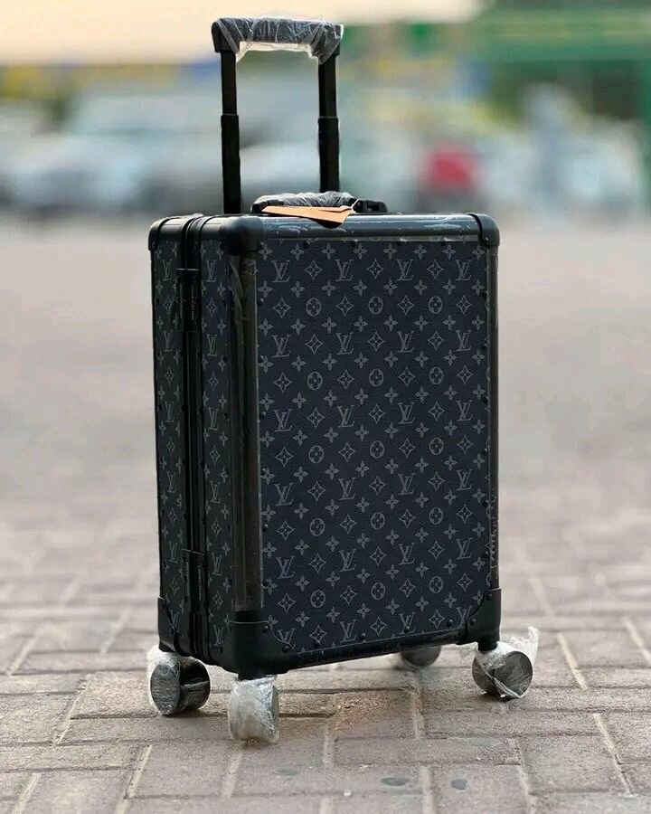 Valise à roulettes élégante