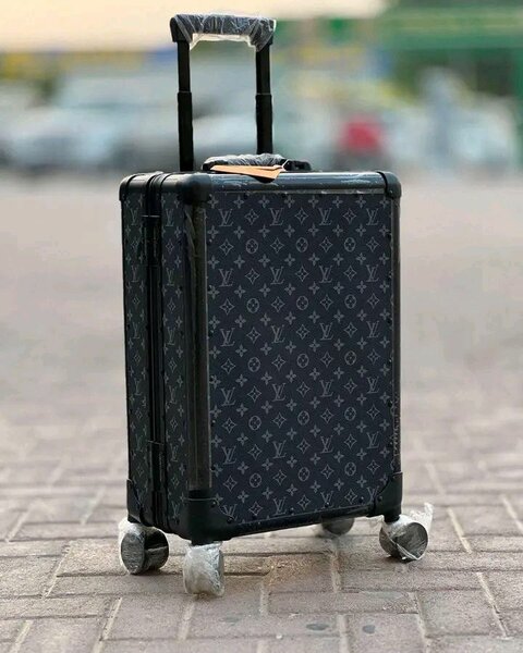 Valise à roulettes élégante