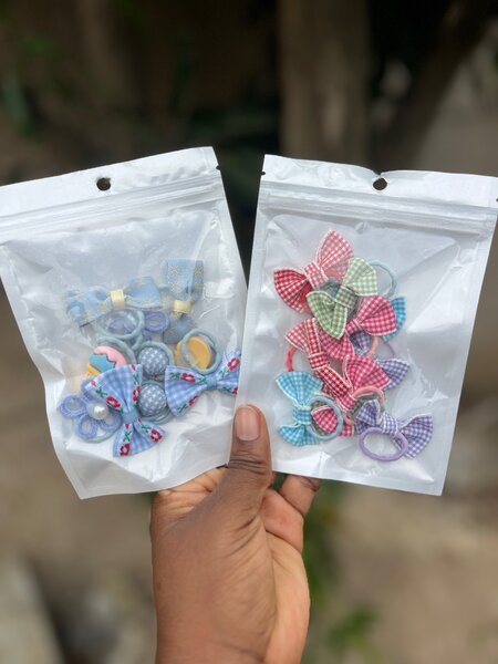Élastiques à cheveux colorés