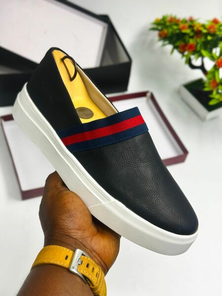 Dress shoes
