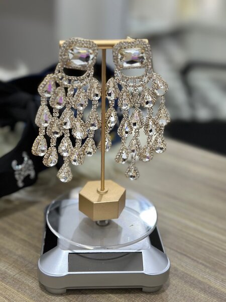 Boucles d'oreilles pendantes élégantes