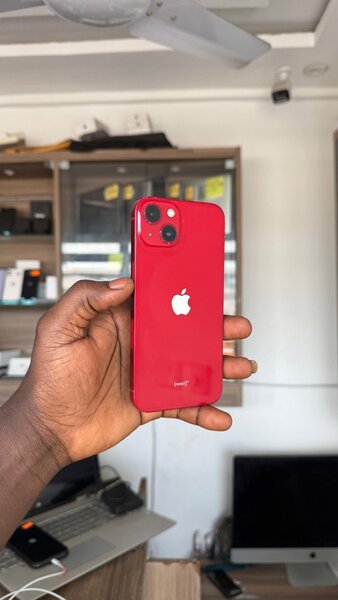 iPhone 13