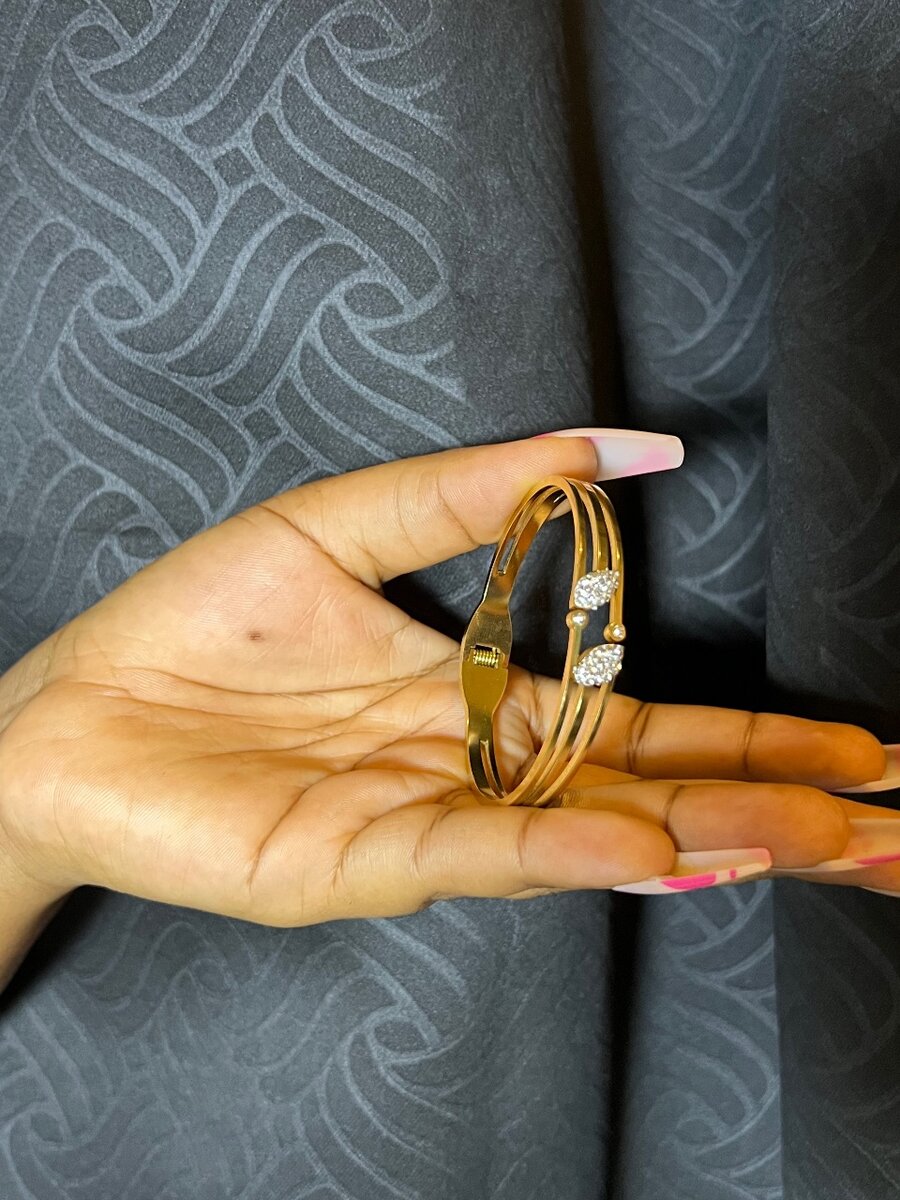 Bracelet