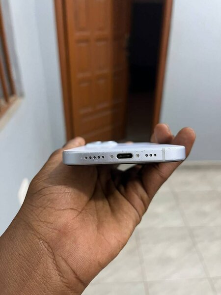 iPhone 15