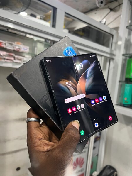 Galaxy Z Fold 4