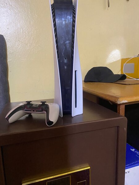 PLAYSTATION 5