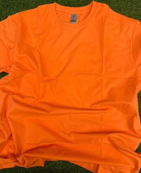 T-shirt orange