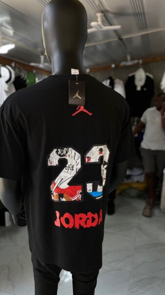 T shirt