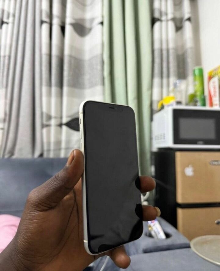 iPhone 11