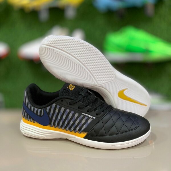 Nike tempo