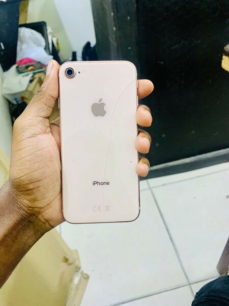 iPhone 8