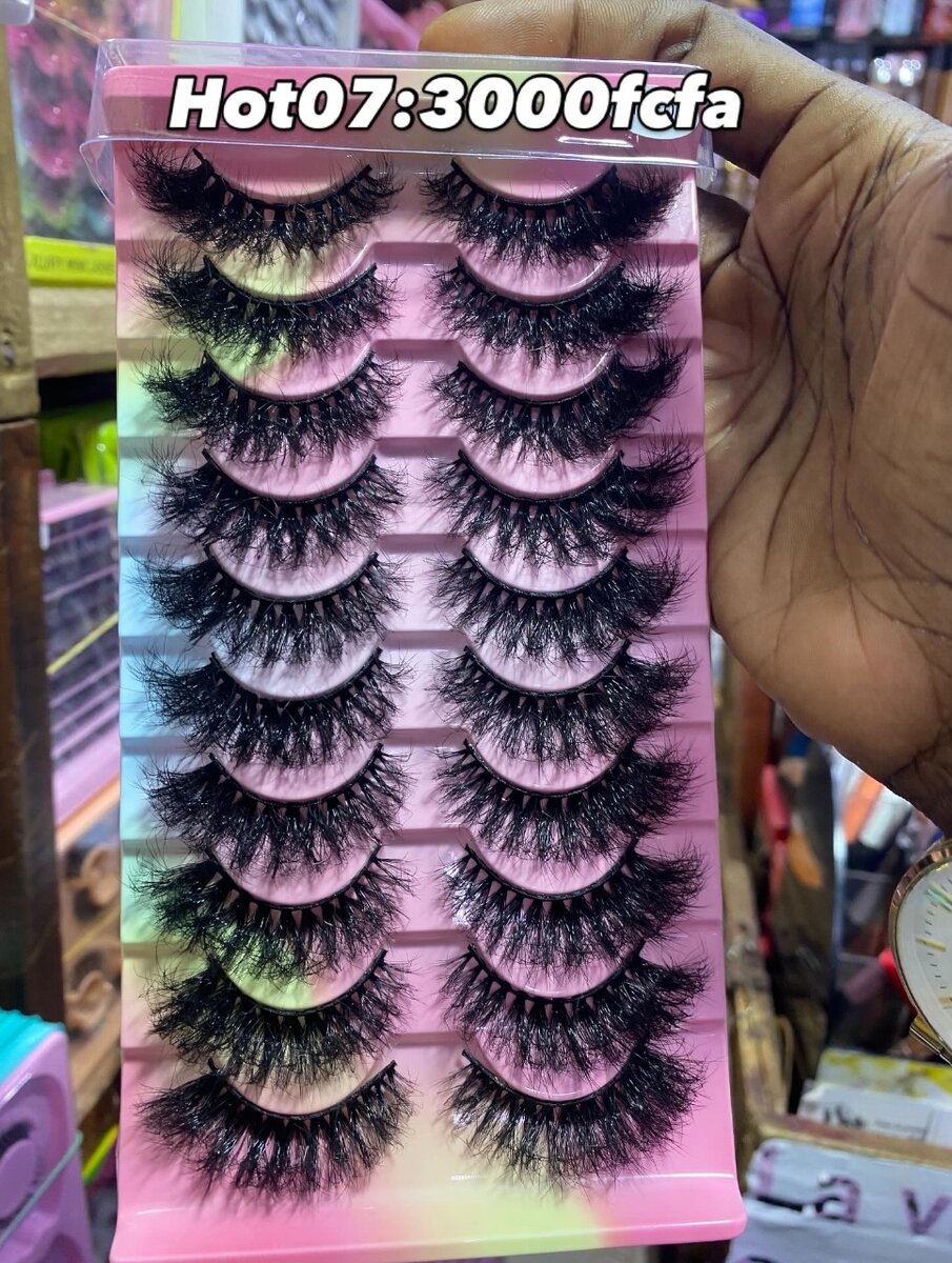 Faux cils