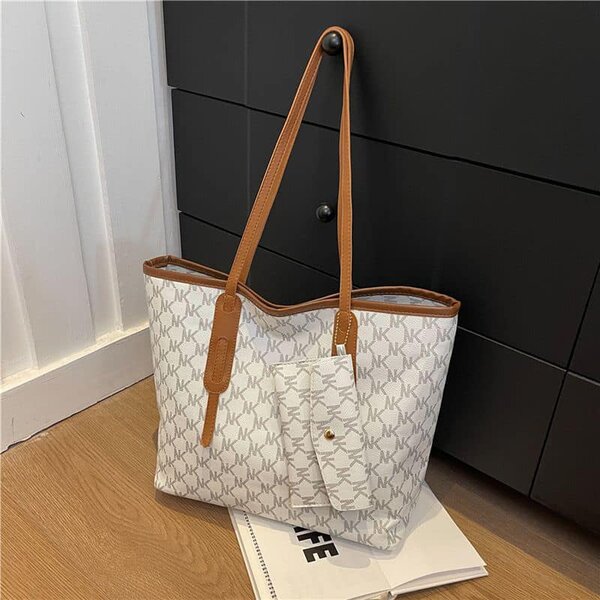 Grand sacs disponibles double de l’intérieur 