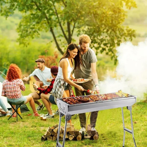 Barbecue à charbon de bois
