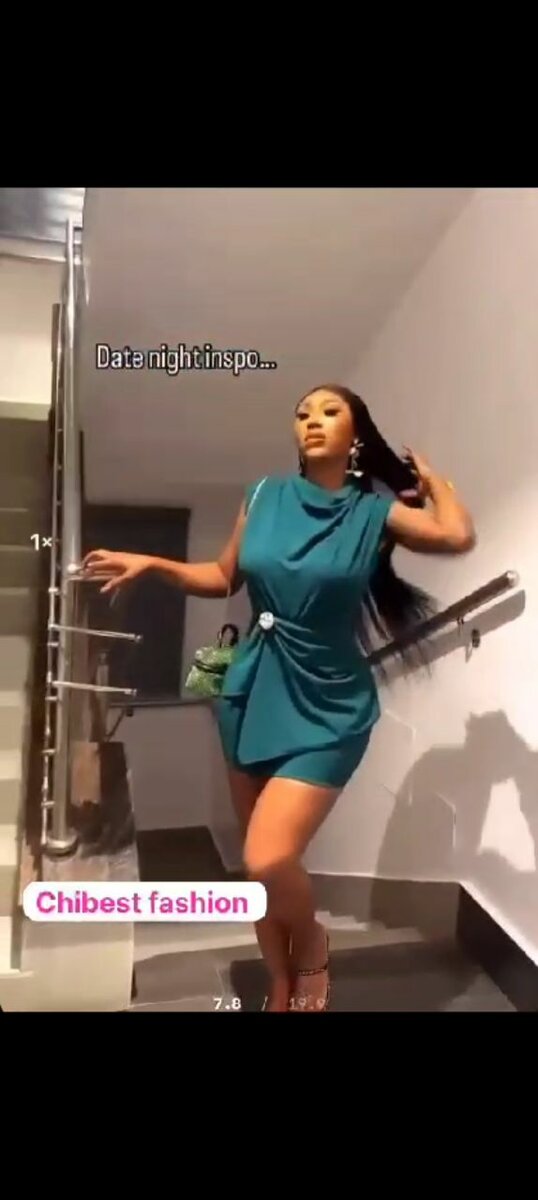 Short dress