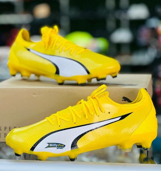 Soccer boots
