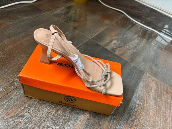 Sandals heels
