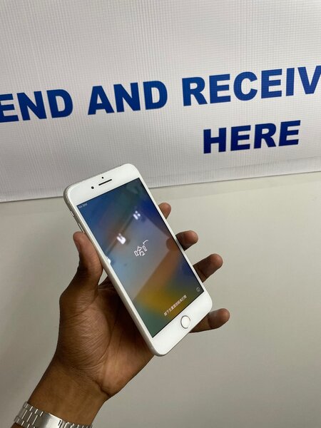 IPHONE 8 PLUS