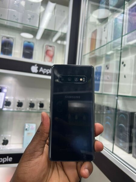 Samsung S10
