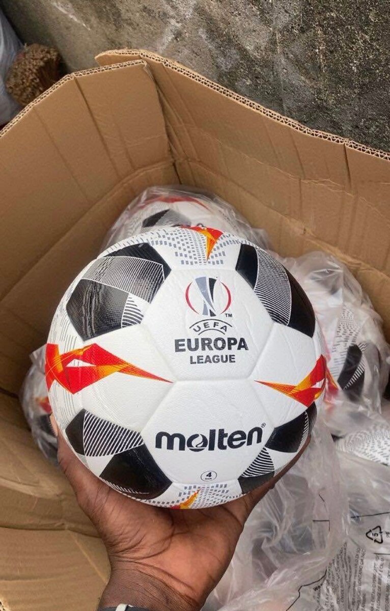 Ballons de Football Officiels