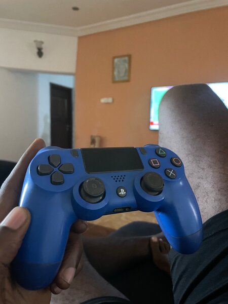 PlayStation 4 1TB