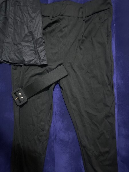 Ensemble chemisier et pantalon noir