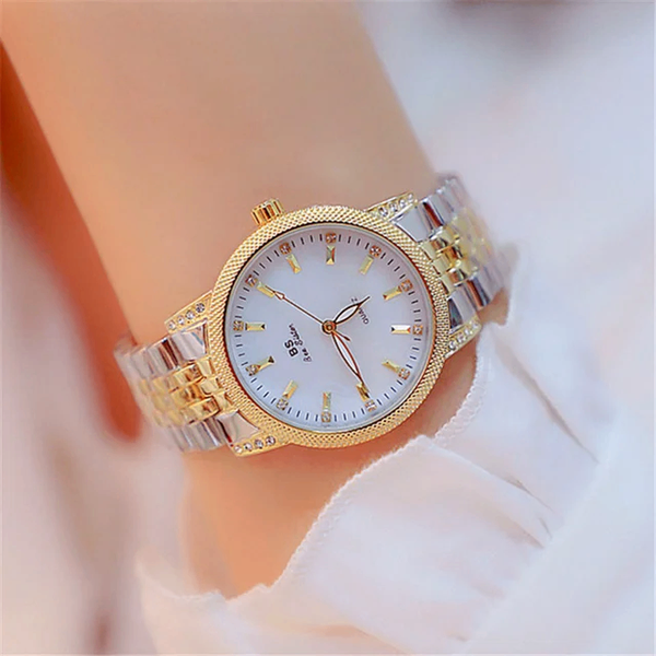 Montre élégante en acier inoxydable