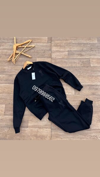 HIGH QUALITY AND HEAVY MATERIAL SUITES ALL SIZES AVAILABLE