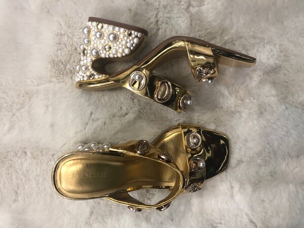 Sandales à talons élégantes