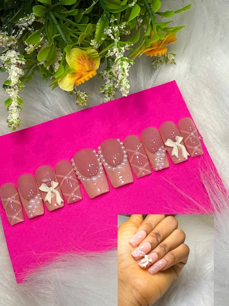 PRESS ON NAILS