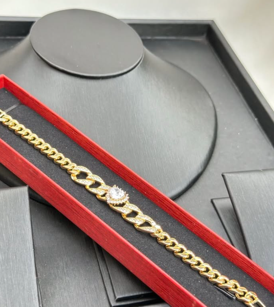 Beautiful bracelet 