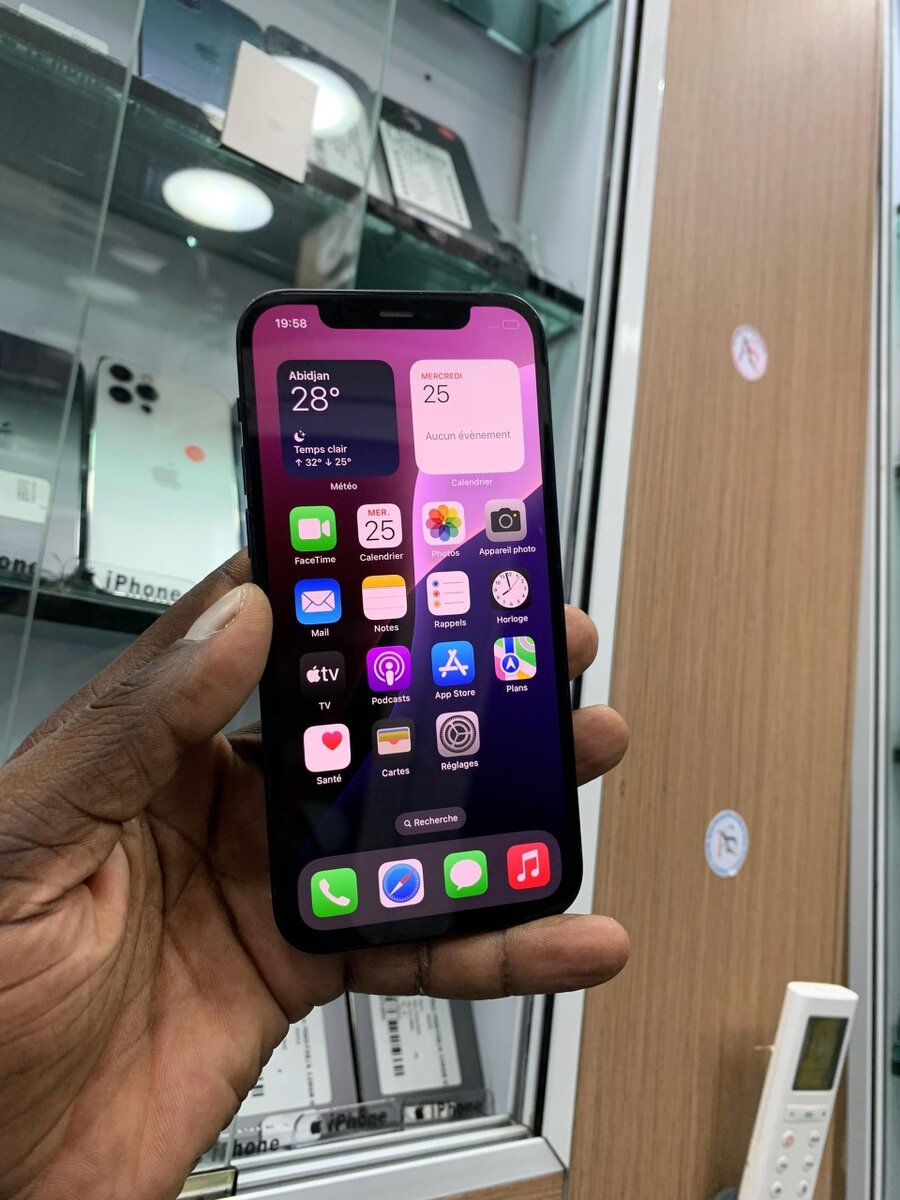 iPhone 12