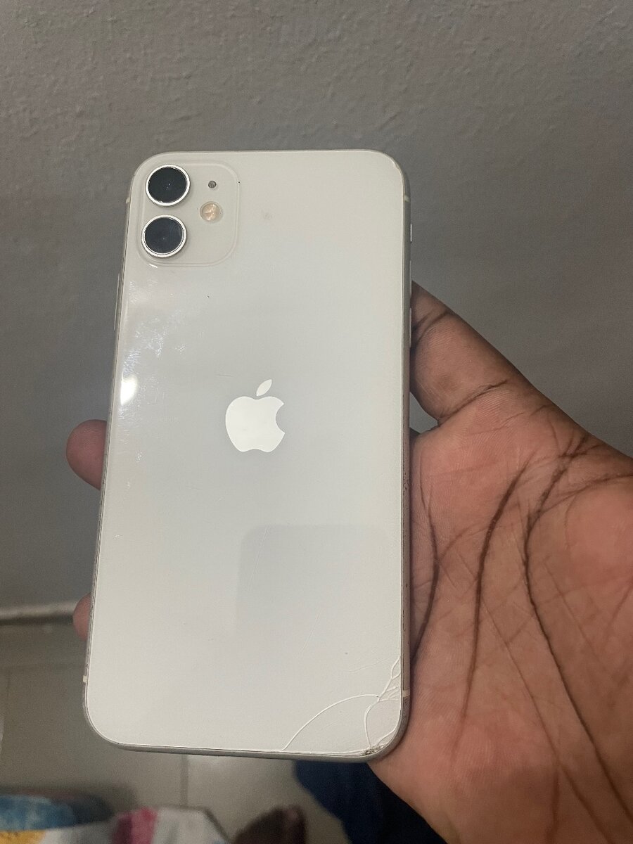 iPhone 11